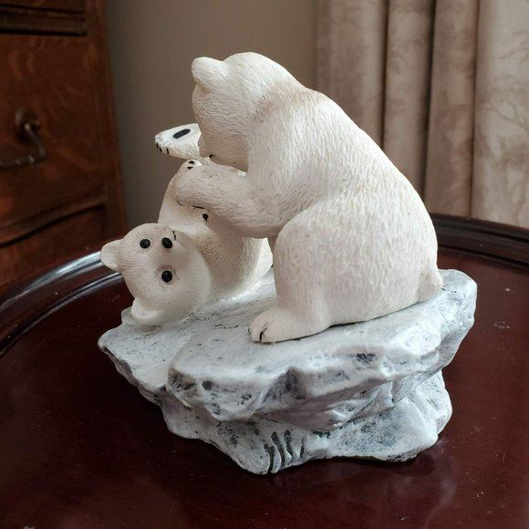 Playing Polar Bear Cubs Statue, Resin Polar Bear Figurine, Animal Winter Decor - Picture 7 of 7
